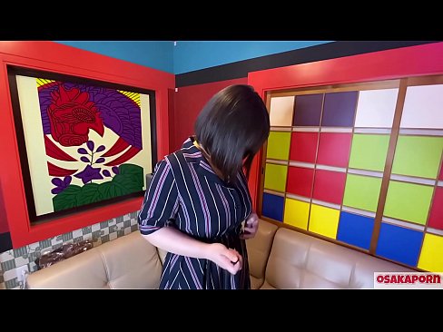 ❤️ Puttana giapponese con grandi tette si masturba con sex toys e ha un orgasmo. Parla in un'intervista della sua esperienza di scopata. Tette enormi e figa pelosa che geme forte. Osakaporn ️❌ Porno vkal it.porngifmag-com.ru ️❤